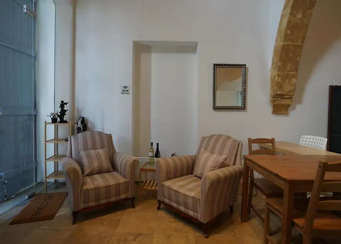 Large Kamara * 尼科西亚